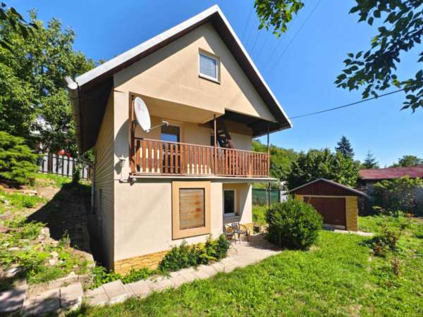 PEKNÁ NEHNUTEĽNOSŤ s KRBOM a GARÁŽOU, KOŠICE-VYŠNÉ OPÁTSKE, ŠÍPKOVÁ ul.